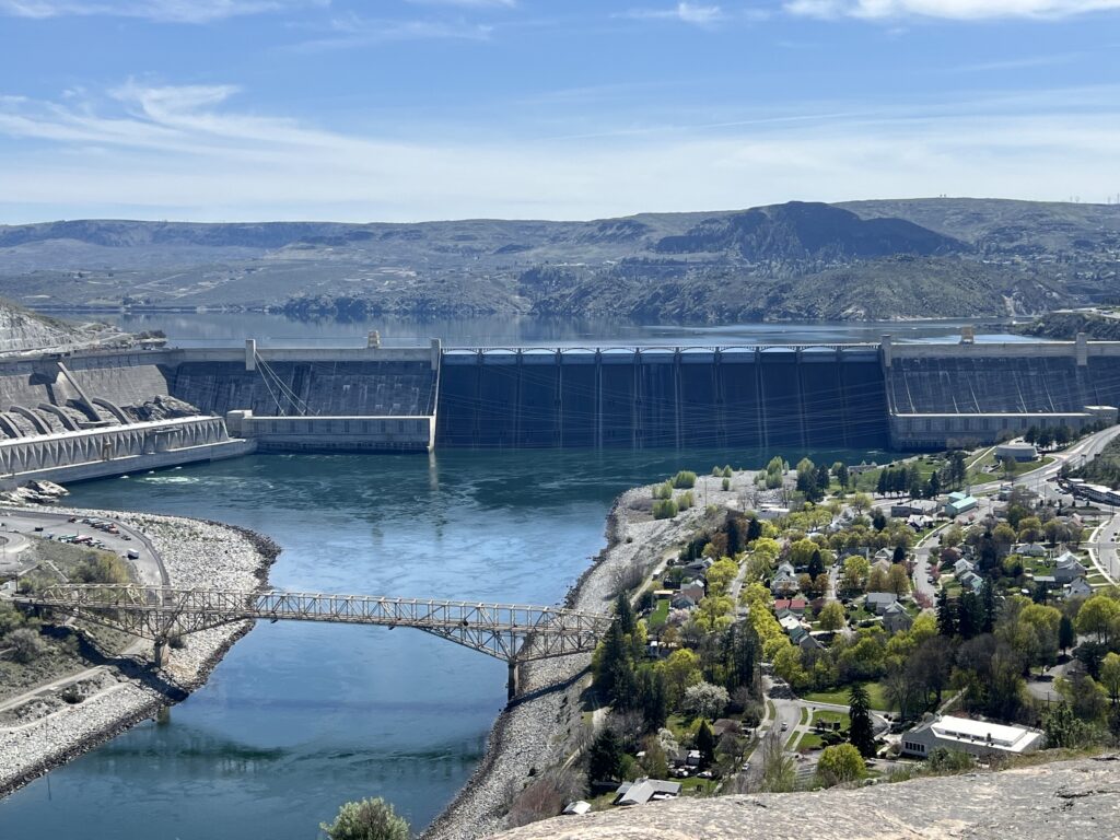 Grand Coulee Dam from Crowne Point