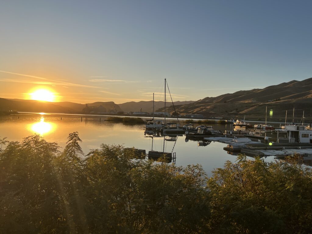 Sunset on the Snake River at Clarkston